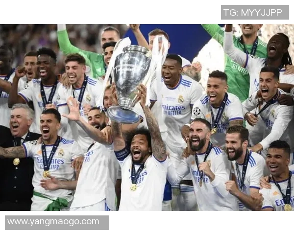 皇马在欧冠比赛中取得惊人胜利,梅开二度的本泽马成为球队英雄 皇马在欧冠比赛中取得惊人胜利,梅开二度的本泽马成为球队英雄